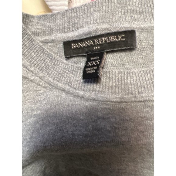 Banana Republic Grey Lovebird Sweater — XXS - Picture 3 of 6